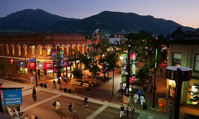 Pearl Street at night